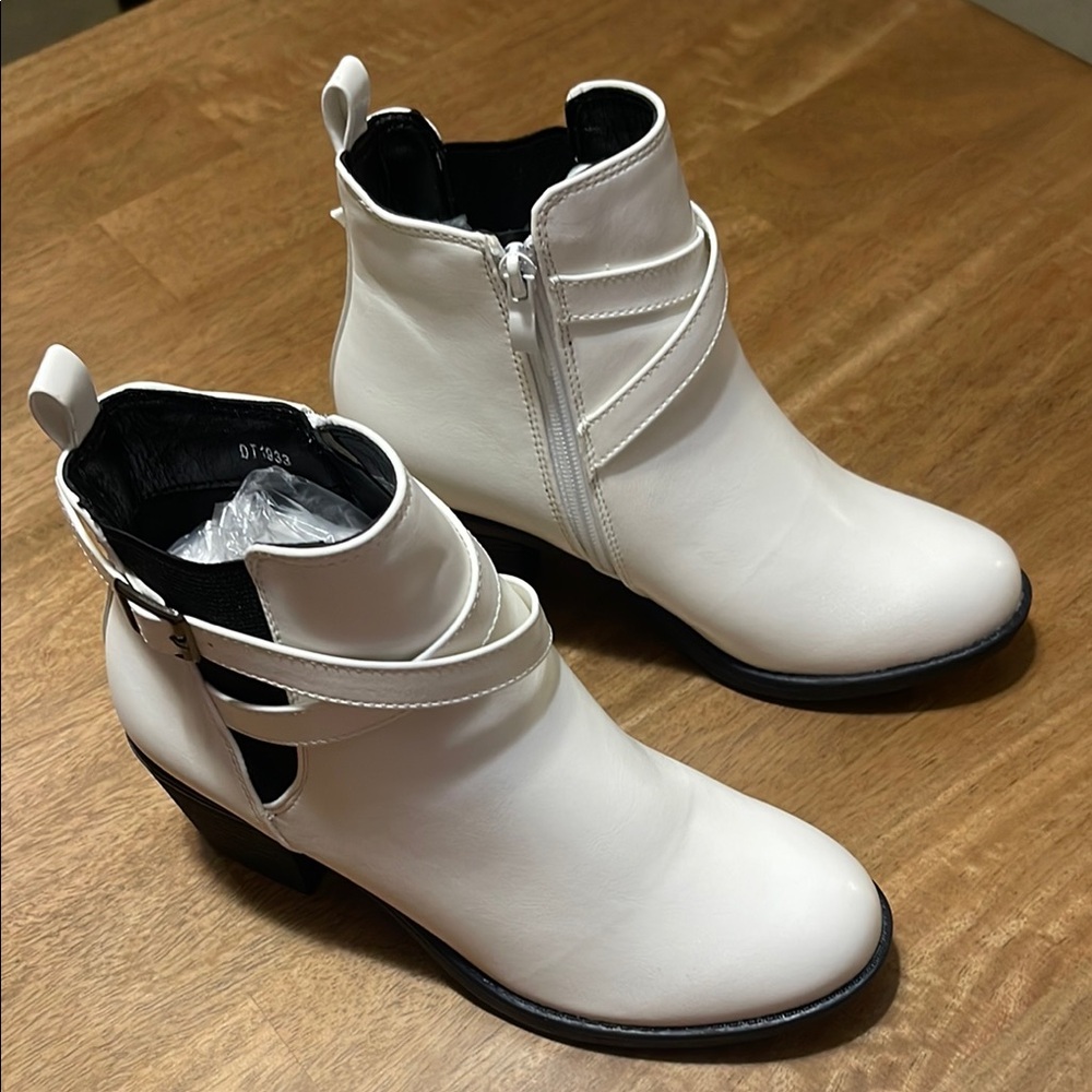 Women's White Ankle Boots